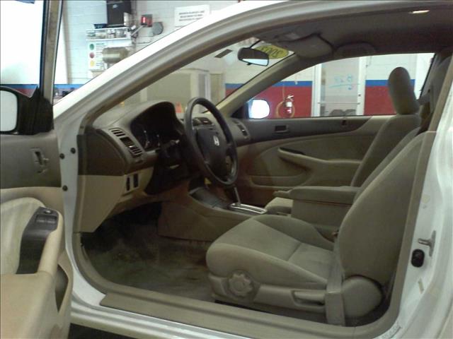 2003 Honda Civic 4DR SE