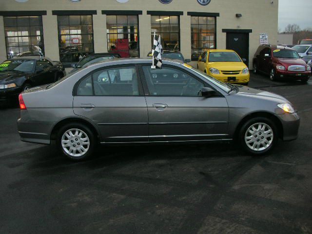 2004 Honda Civic 2dr Reg Cab 120.5 WB