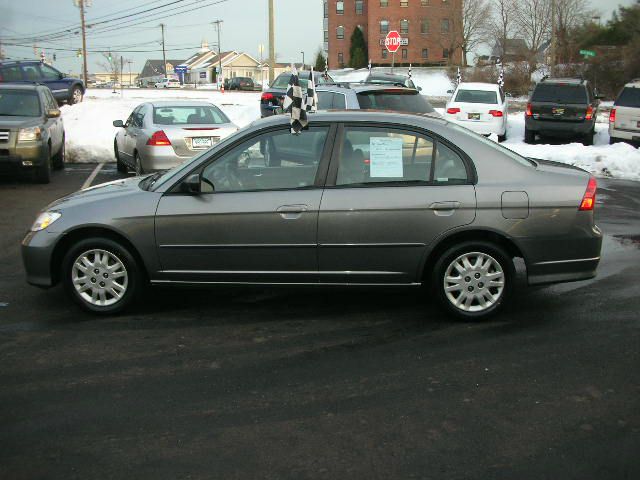 2004 Honda Civic 2dr Reg Cab 120.5 WB