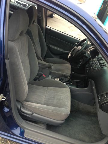 2004 Honda Civic ZQ8 LS