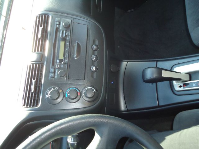 2004 Honda Civic 2dr Reg Cab 120.5 WB