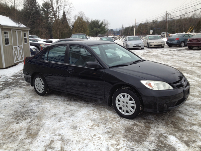 2004 Honda Civic 2dr Reg Cab 120.5 WB