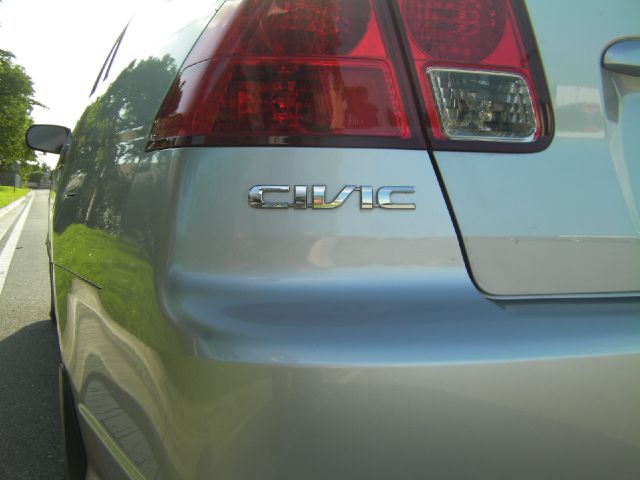 2004 Honda Civic Sedan Signature Limited