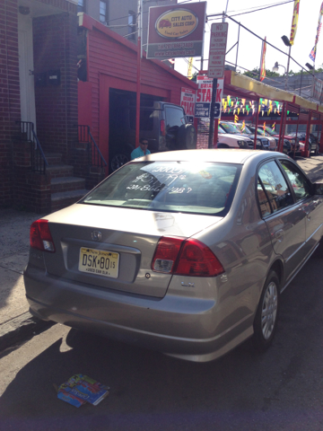 2005 Honda Civic 2dr Reg Cab 120.5 WB