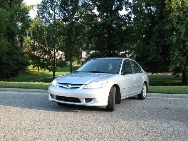 2005 Honda Civic 2dr Reg Cab 120.5 WB