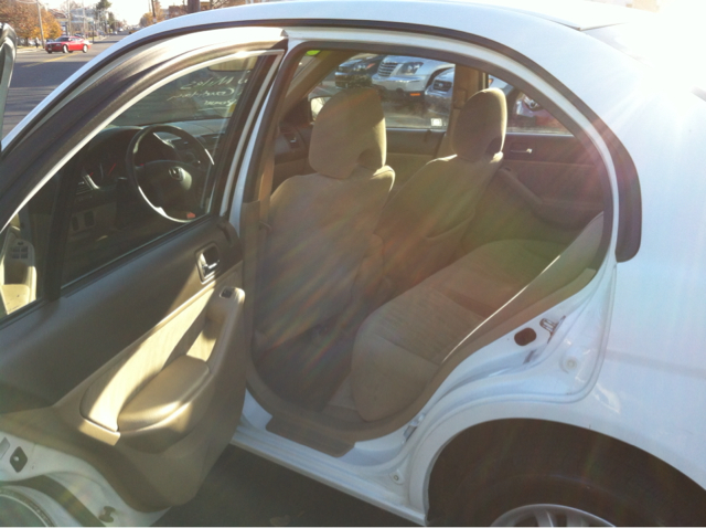 2005 Honda Civic 2dr Reg Cab 120.5 WB