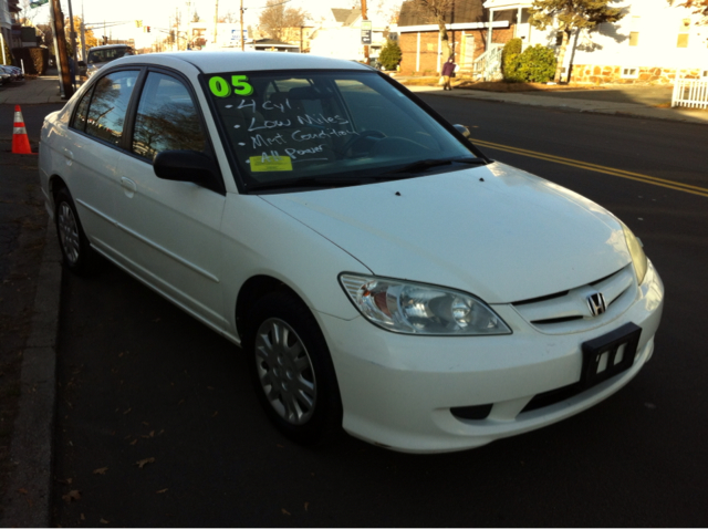 2005 Honda Civic 2dr Reg Cab 120.5 WB