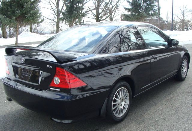 2005 Honda Civic 2dr Reg Cab 120.5 WB