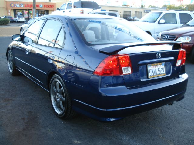 2005 Honda Civic ZQ8 LS