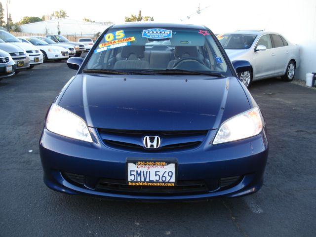 2005 Honda Civic ZQ8 LS
