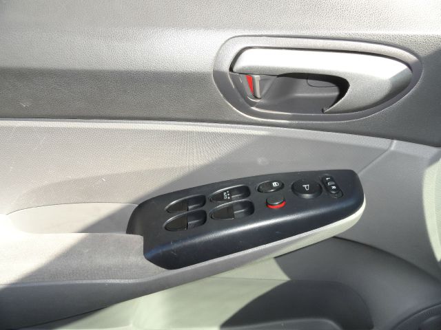 2006 Honda Civic 2dr Reg Cab 120.5 WB