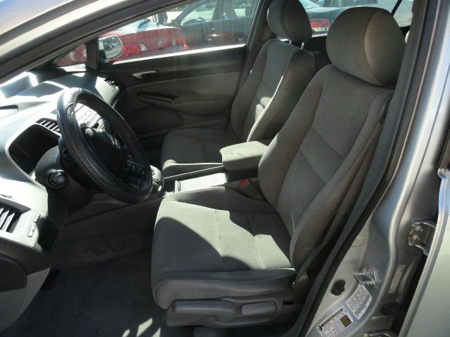 2006 Honda Civic 2dr Reg Cab 120.5 WB