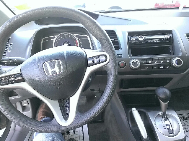 2006 Honda Civic 2dr Reg Cab 120.5 WB