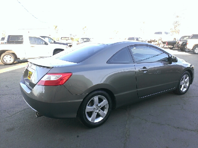 2006 Honda Civic 2dr Reg Cab 120.5 WB