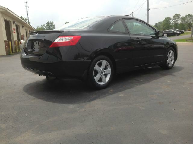 2006 Honda Civic 2dr Reg Cab 120.5 WB