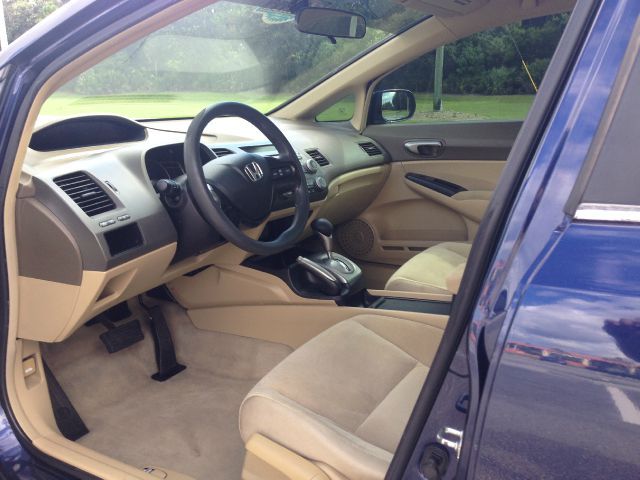 2006 Honda Civic 2dr Reg Cab 120.5 WB