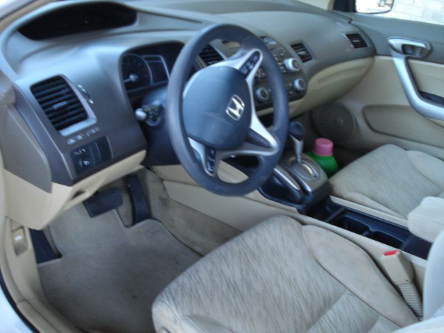 2006 Honda Civic 2dr Reg Cab 120.5 WB