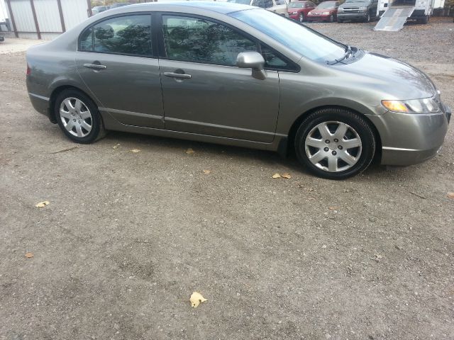 2006 Honda Civic 2dr Reg Cab 120.5 WB