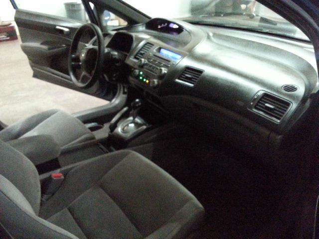 2006 Honda Civic 2dr Reg Cab 120.5 WB