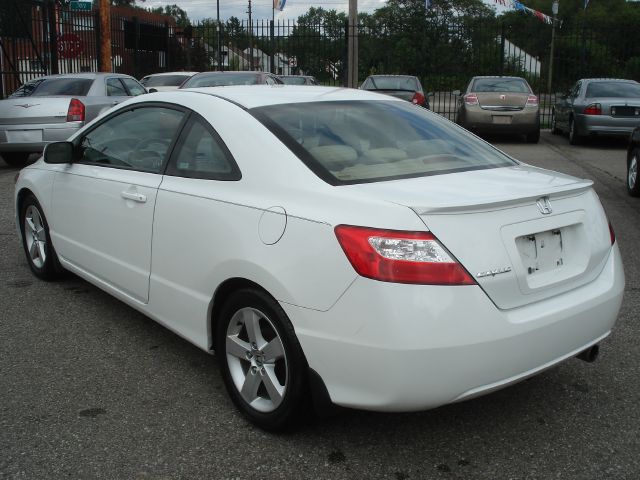 2006 Honda Civic 2dr Reg Cab 120.5 WB