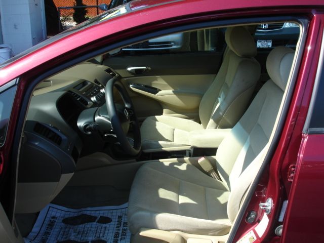 2006 Honda Civic 2dr Reg Cab 120.5 WB