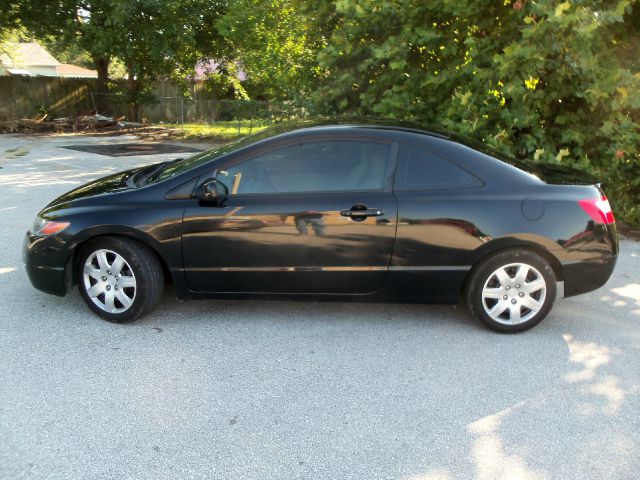 2006 Honda Civic 2dr Reg Cab 120.5 WB