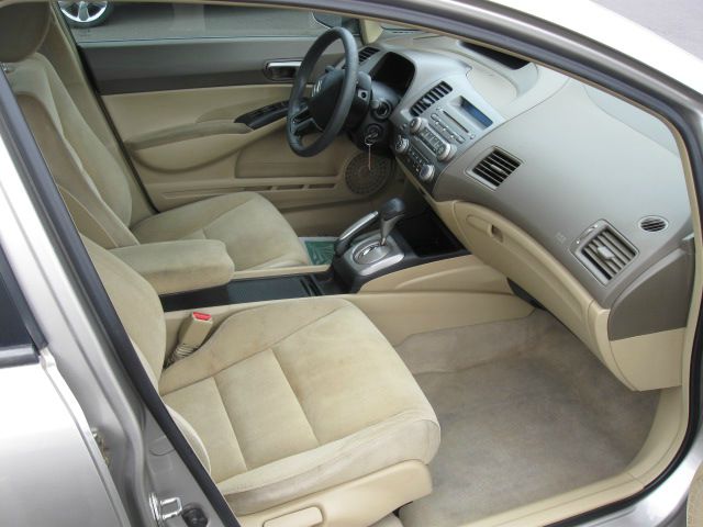 2006 Honda Civic 2dr Reg Cab 120.5 WB