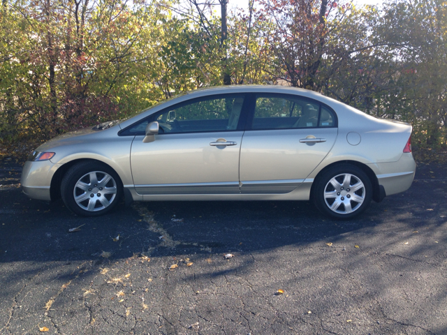 2007 Honda Civic 2dr Reg Cab 120.5 WB
