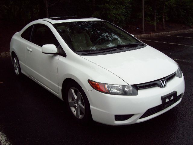 2007 Honda Civic 2dr Reg Cab 120.5 WB
