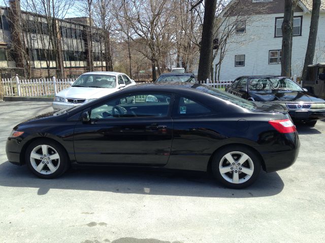 2007 Honda Civic 2dr Reg Cab 120.5 WB