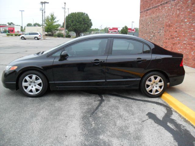 2007 Honda Civic 2dr Reg Cab 120.5 WB