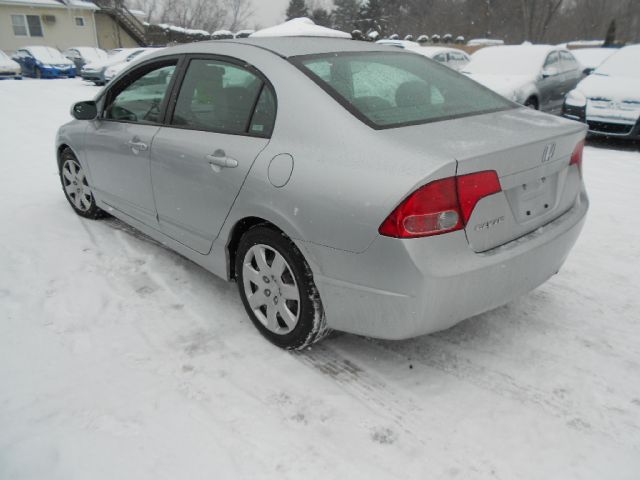 2007 Honda Civic 2dr Reg Cab 120.5 WB