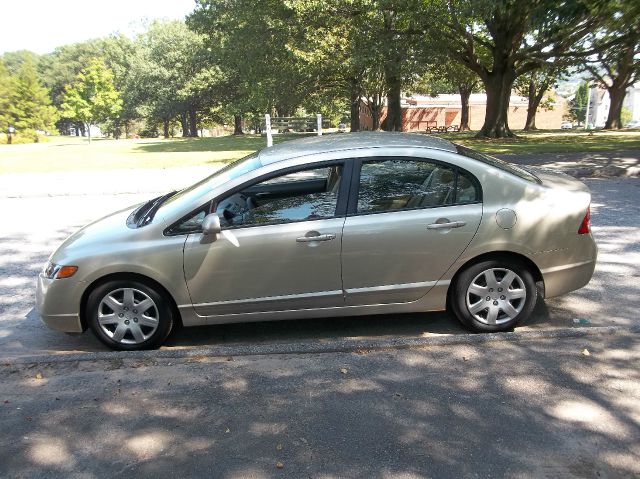 2007 Honda Civic 2dr Reg Cab 120.5 WB