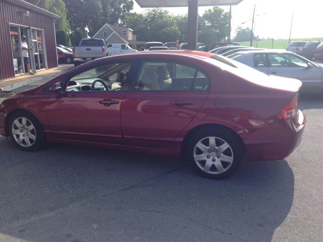 2007 Honda Civic 2dr Reg Cab 120.5 WB