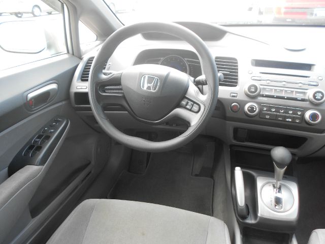 2007 Honda Civic 2dr Reg Cab 120.5 WB
