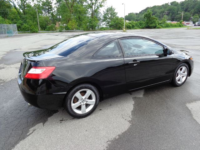 2007 Honda Civic 2dr Reg Cab 120.5 WB