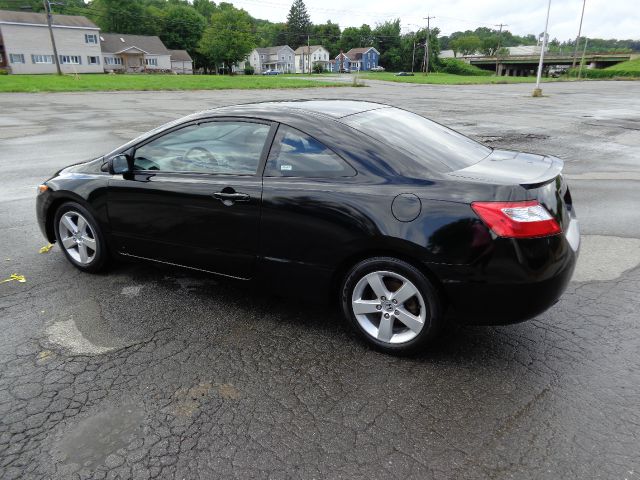 2007 Honda Civic 2dr Reg Cab 120.5 WB