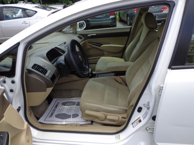 2007 Honda Civic 2dr Reg Cab 120.5 WB