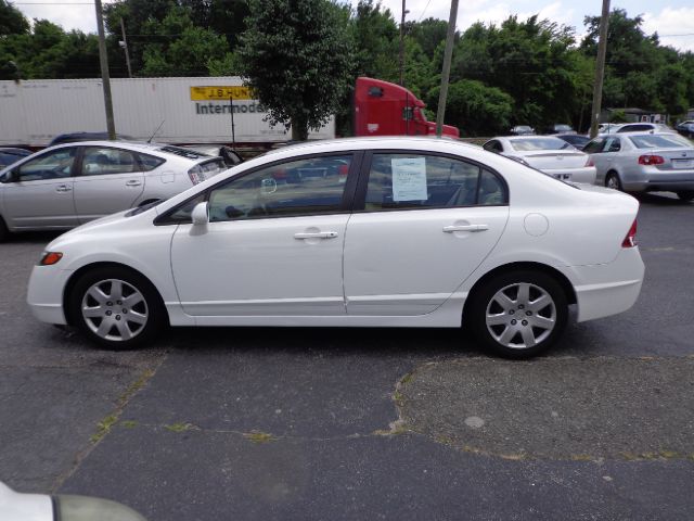 2007 Honda Civic 2dr Reg Cab 120.5 WB