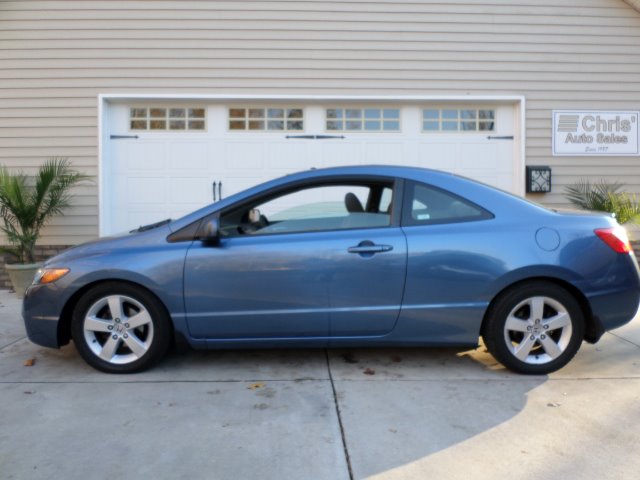 2007 Honda Civic 2dr Reg Cab 120.5 WB