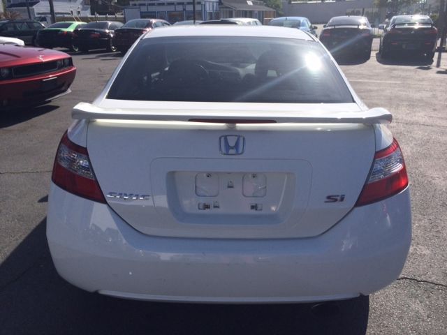 2007 Honda Civic L.T. 4-w.d. 5.3L