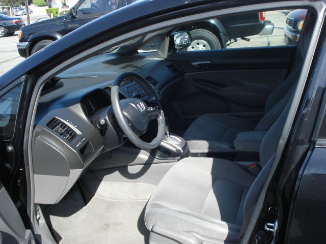 2007 Honda Civic 2dr Reg Cab 120.5 WB