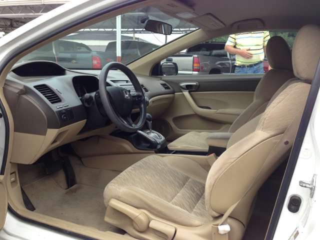 2007 Honda Civic 2dr Reg Cab 120.5 WB