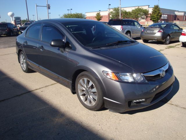 2010 Honda Civic T6 AWD Leather Moonroof Third Row Seat DVD