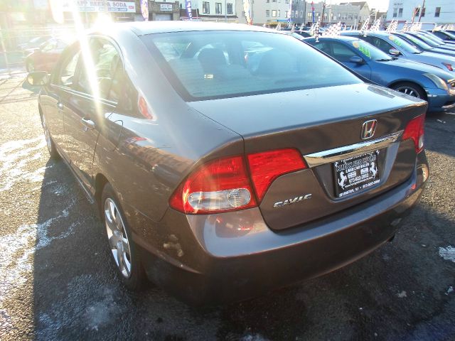 2011 Honda Civic 2dr Reg Cab 120.5 WB