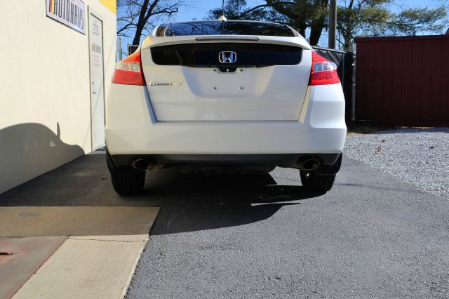 2012 Honda Crosstour AWD LT - 29 MPG For HWY