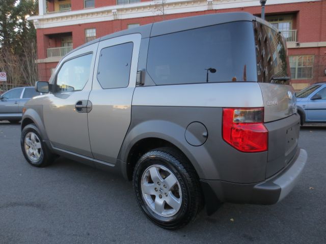 2003 Honda Element Challenger