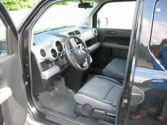 2003 Honda Element SLE - Sunroof Bose At Broo