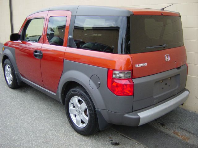 2003 Honda Element Challenger