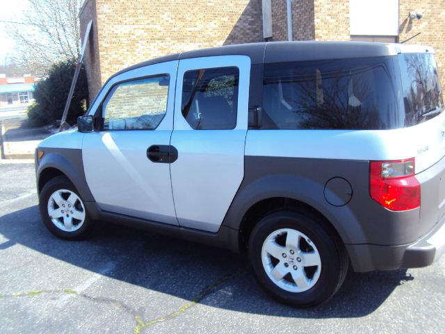 2003 Honda Element Challenger